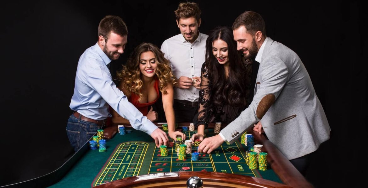Studio Monopoly Live soho slot dengan papan digital dan roda putaran HD